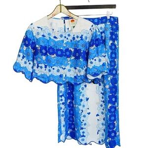 FARM Rio Blue and White Floral Blouse and Skirt with Pockets! Size XL